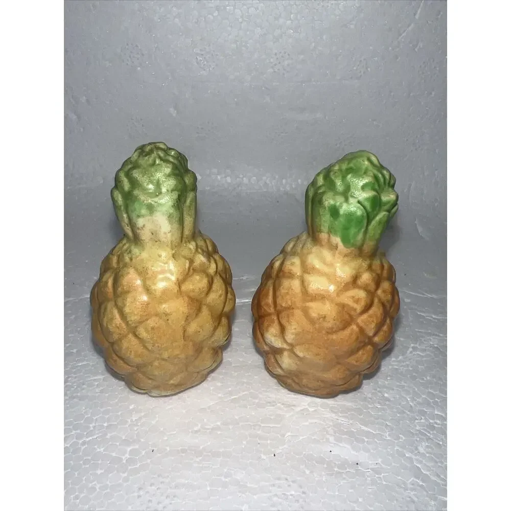 VINTAGE CERAMIC MINIATURE YELLOW PINEAPPLE SALT AND PEPPER SHAKER 2 1/4”